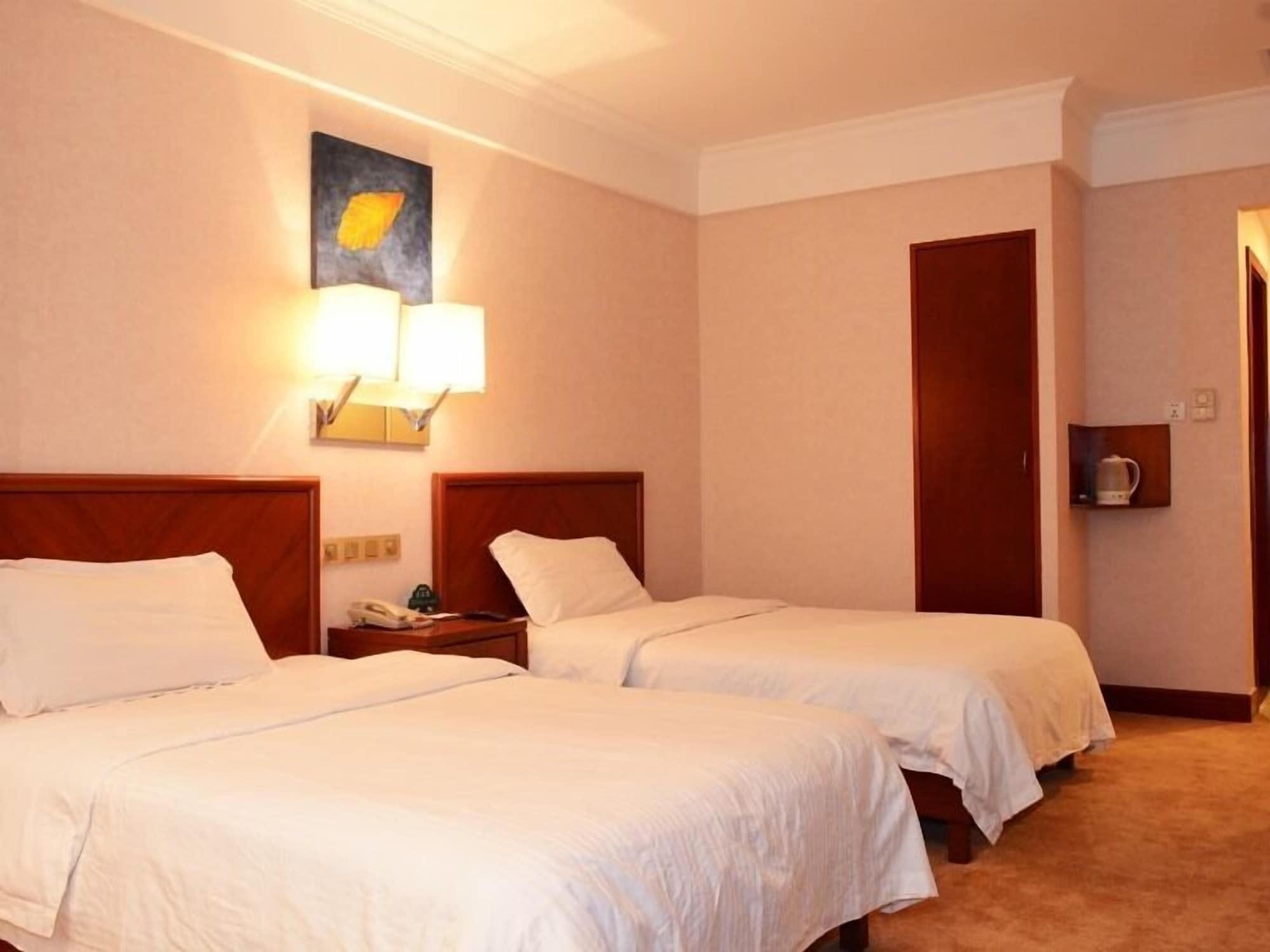 Greentree Inn Dongguan Houjie Business Hotel Exteriör bild