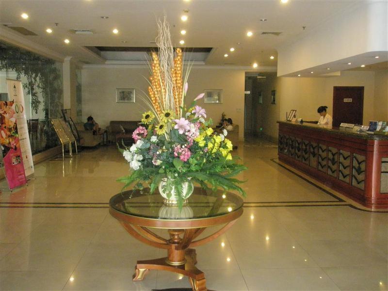 Greentree Inn Dongguan Houjie Business Hotel Exteriör bild